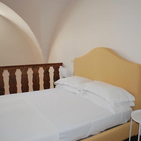 Palazzo Della Contessa - Suites & Breakfast Lecce Dış mekan fotoğraf