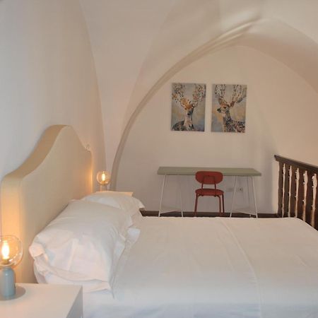 Palazzo Della Contessa - Suites & Breakfast Lecce Dış mekan fotoğraf