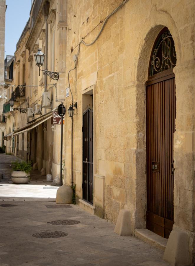 Palazzo Della Contessa - Suites & Breakfast Lecce Dış mekan fotoğraf