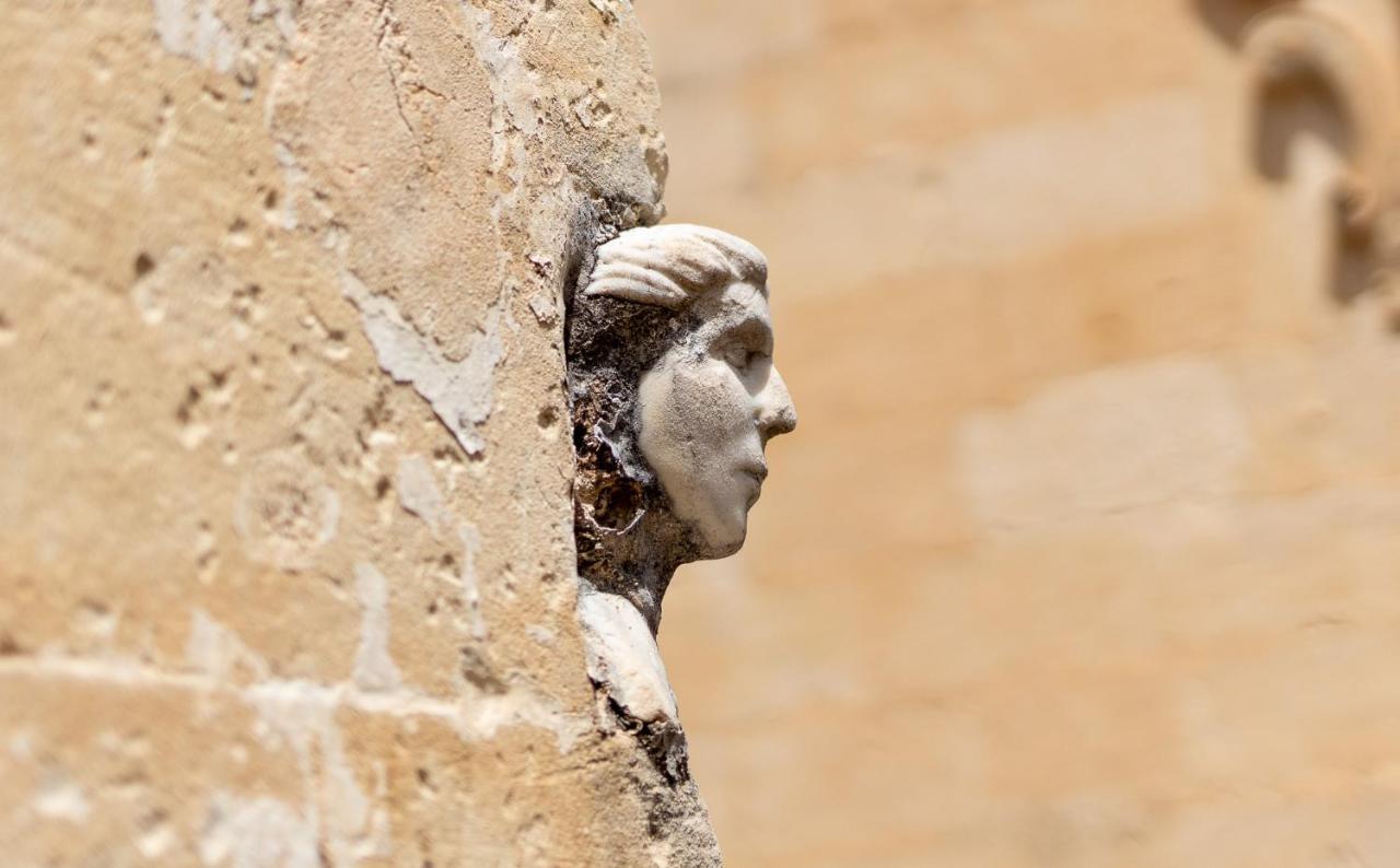 Palazzo Della Contessa - Suites & Breakfast Lecce Dış mekan fotoğraf