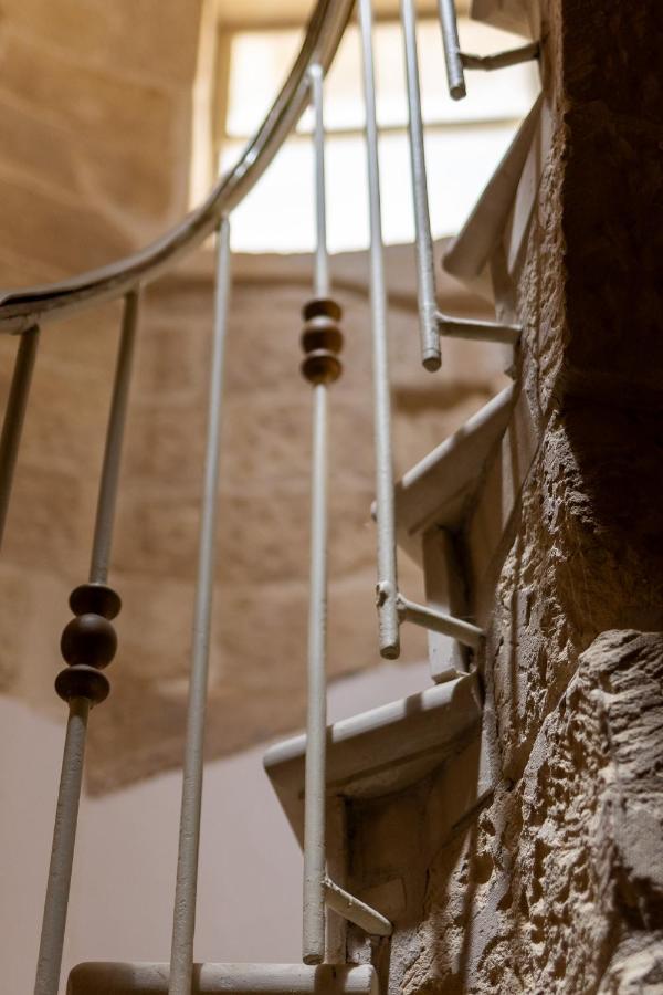 Palazzo Della Contessa - Suites & Breakfast Lecce Dış mekan fotoğraf