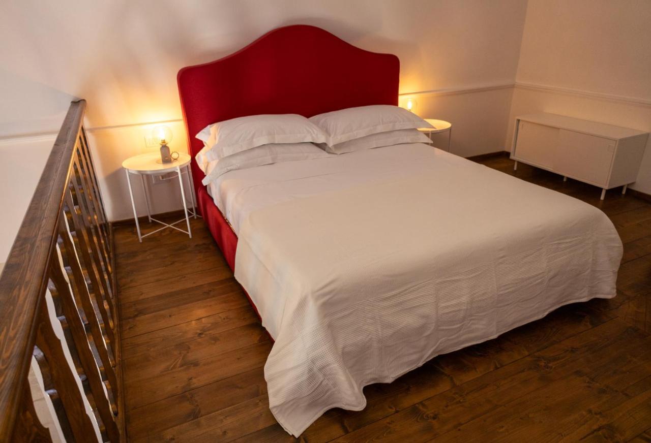 Palazzo Della Contessa - Suites & Breakfast Lecce Dış mekan fotoğraf