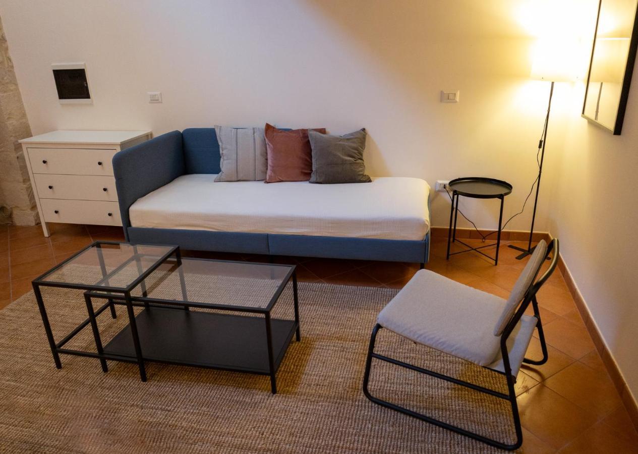 Palazzo Della Contessa - Suites & Breakfast Lecce Dış mekan fotoğraf