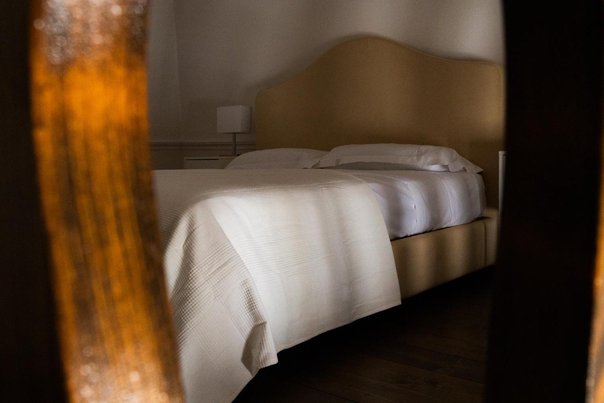 Palazzo Della Contessa - Suites & Breakfast Lecce Dış mekan fotoğraf